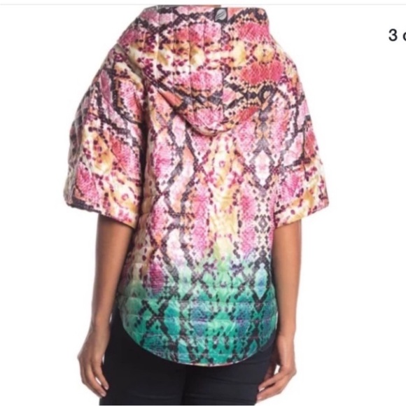 Think Royln HEROINE Hooded Quilted Puffer Ski Pullover Jacket Poncho - Picture 2 of 13